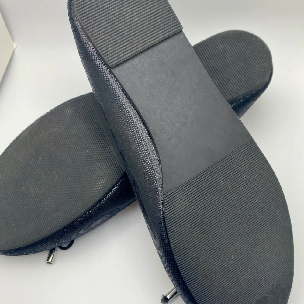 Girls Sz 4 Black Ballet Flats w/ Bow Detail Skid Resistant Tread